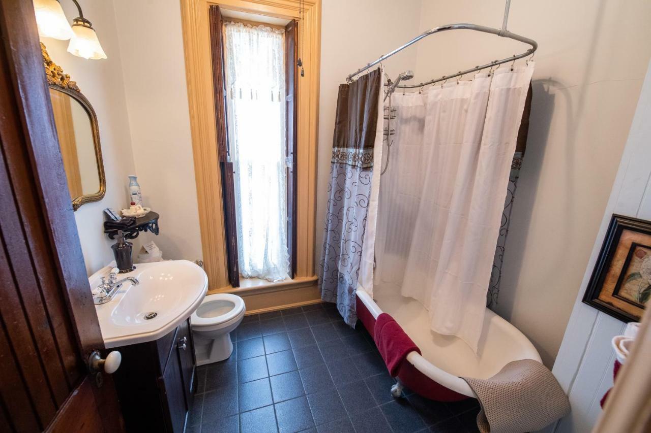 Spencer House Bed & Breakfast Эри Экстерьер фото