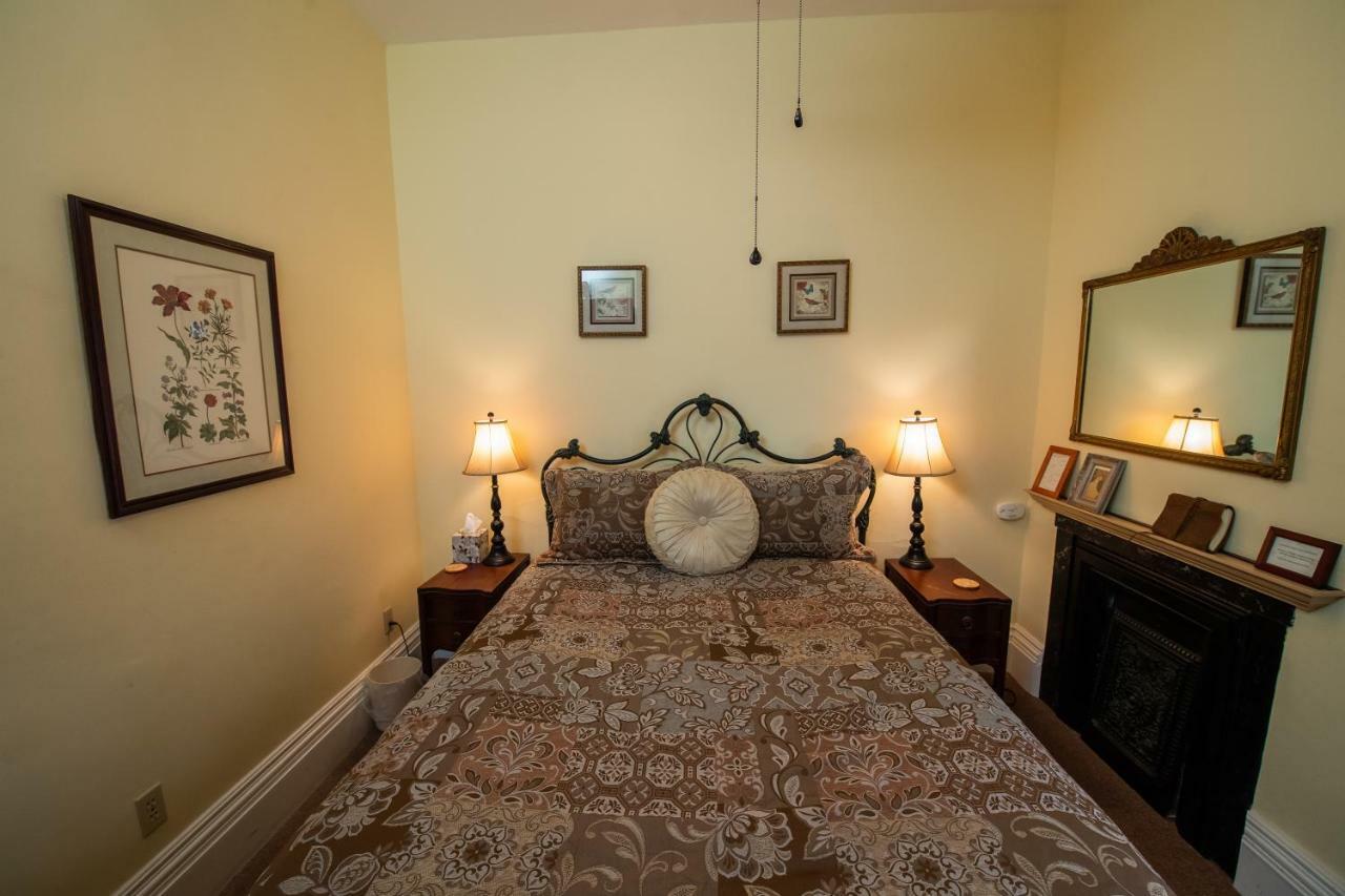 Spencer House Bed & Breakfast Эри Экстерьер фото