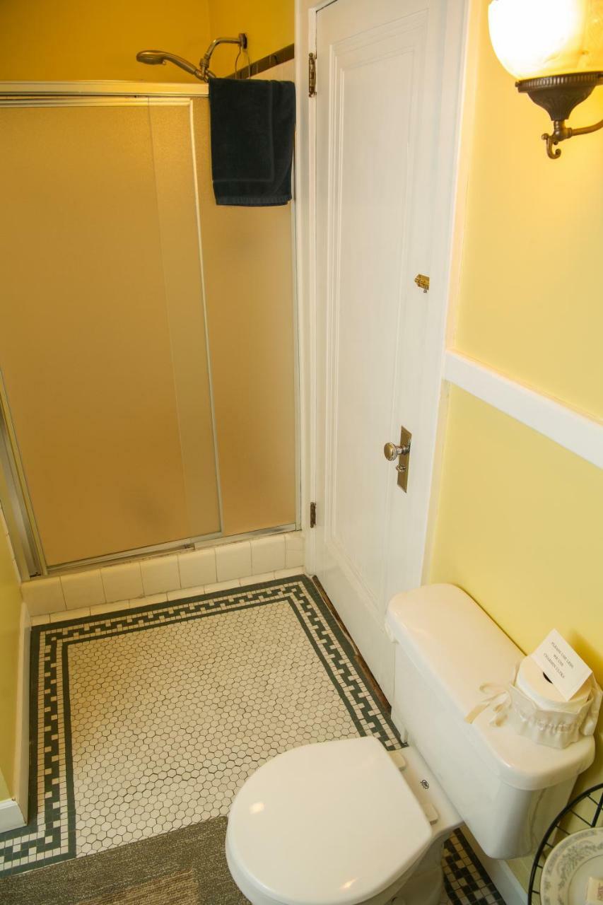 Spencer House Bed & Breakfast Эри Номер фото