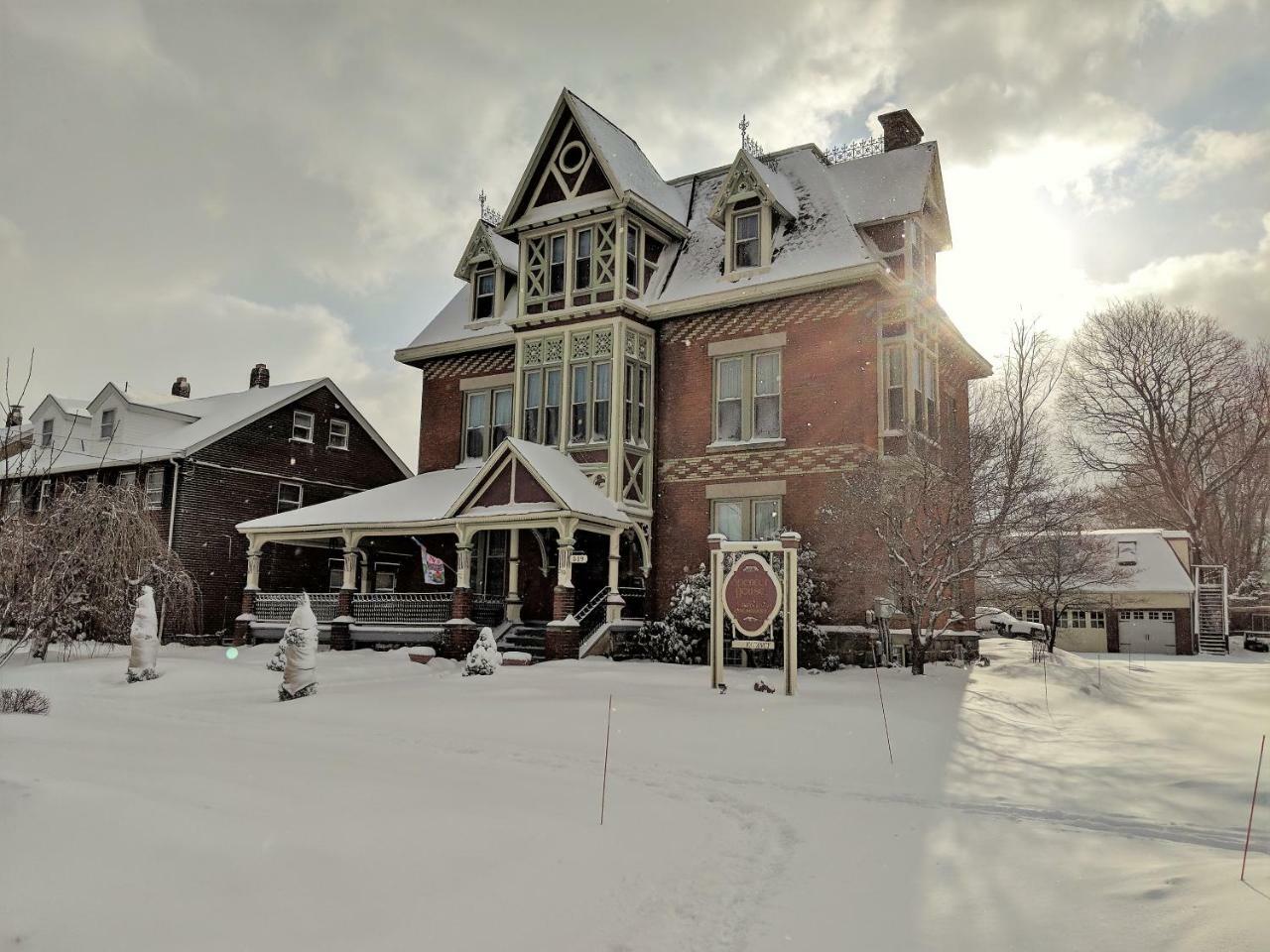 Spencer House Bed & Breakfast Эри Экстерьер фото